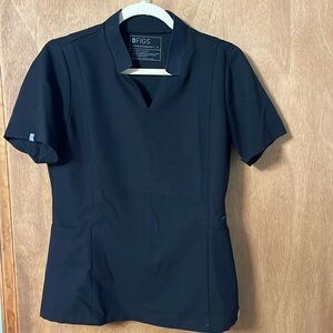 FIGS Inala Slim Scrub Top - Black